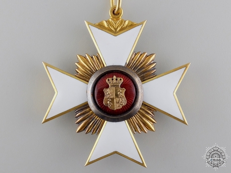 Princely Honour Cross, Civil Division, II Class Cross (in gold) Obverse