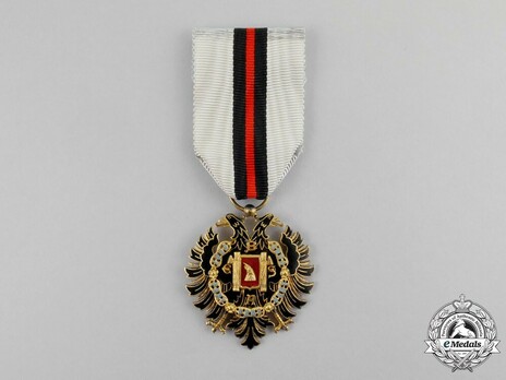 Order of Fidelity, Type II, Knight's Cross Obverse