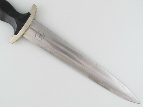 Allgemeine SS M33 Early Pre-RZM Mark Service Dagger (by Robert Klaas) Reverse Blade Detail