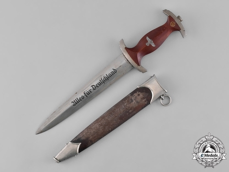 SA Standard Service Dagger by F. W. Höller (RZM marked) Obverse with Scabbard