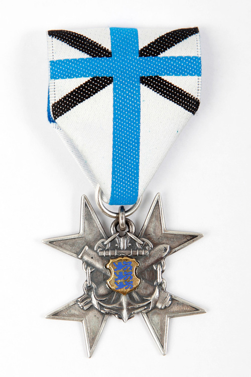 Silver cross obverse