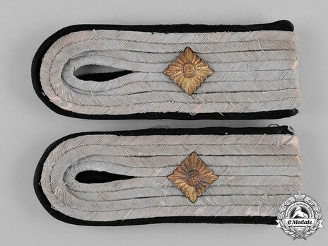 Waffen-SS Engineers Obersturmführer Shoulder Boards Obverse