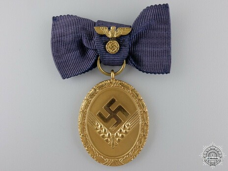 RAD Long Service Award, I Class for 25 Years (for Women) Obverse