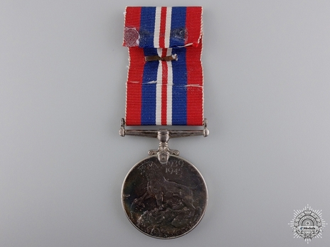 Silver Medal (with silver, with bronze clasp) Reverse