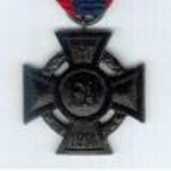 Friedrich August Cross, II Class Cross (in blackened war material) Obverse