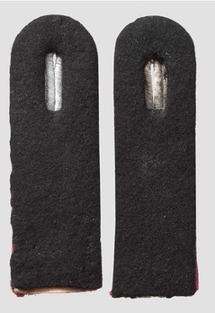 Waffen-SS Armoured/Anti-Tank Untersturmführer Shoulder Boards Reverse