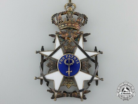 II Class Knight Grand Cross (with silver gilt and gold) Reverse