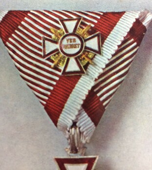 Military Merit Cross, Type II, Military Divison, Miniature I Class Cross (with III Class War Decoration and Swords) Obverse