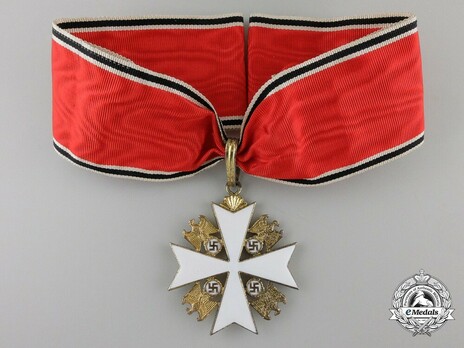 II Class Cross (with fan) Obverse