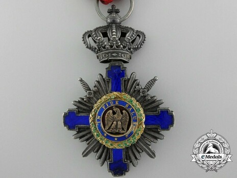 The Order of the Star of Romania, Type I, Military Division, Knight's Cross (wartime) Obverse