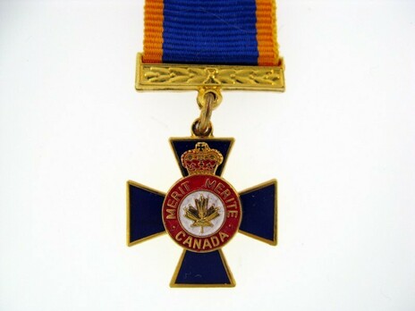 Order of Militayr Merit, Miniature Officer Obverse