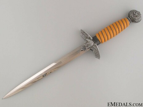 Luftwaffe Paul Weyersberg-made 2nd pattern Dagger Obverse