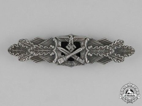 Close Combat Clasp, in Silver, by C. E. Juncker Obverse