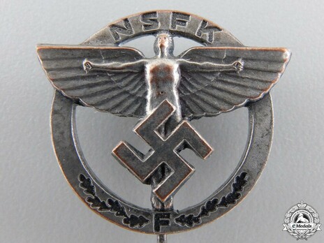 NSFK Sponsoring Members Badge (Stick-pin version) Obverse Detail