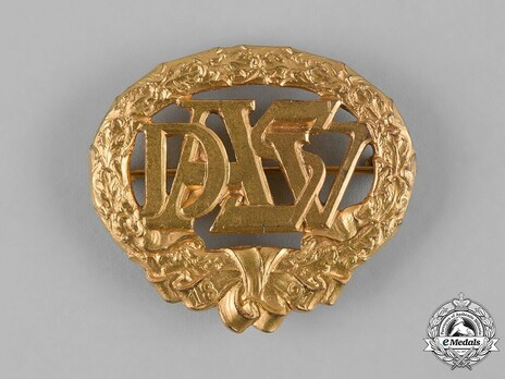 German Heavy Athletics Sports Badge, Type I, in Gold Obverse