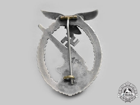 Luftwaffe Flak Badge, by Assmann (in tombac) Reverse