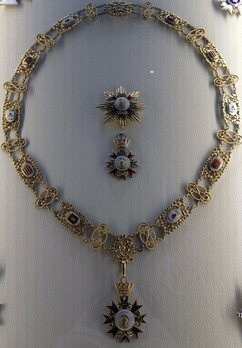 Collar Obverse