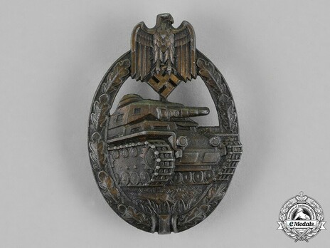 Panzer Assault Badge, in Bronze, by C. E. Juncker (solid) Obverse