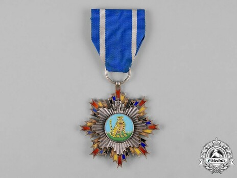 Order of the Striped Tiger, VII Class Knight Obverse
