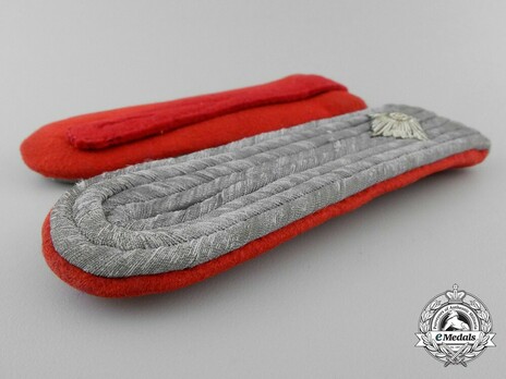 German Army Artillery & Ordnance Oberleutnant Shoulder Boards