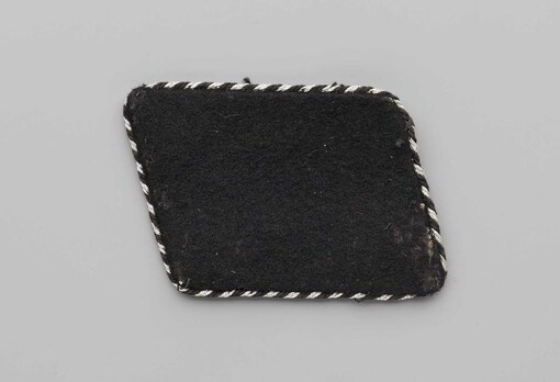 Allgemeine SS District Personnel Unit Collar Tabs (Non-Commissioned Staff version) Obverse