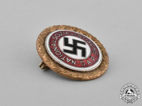 NSDAP Golden Party Badge, Large Version (unmarked) Obverse