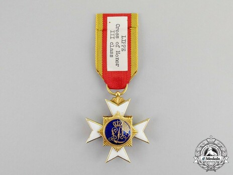 Princely House Order of Schaumburg-Lippe, III Class Cross (in gold) Reverse