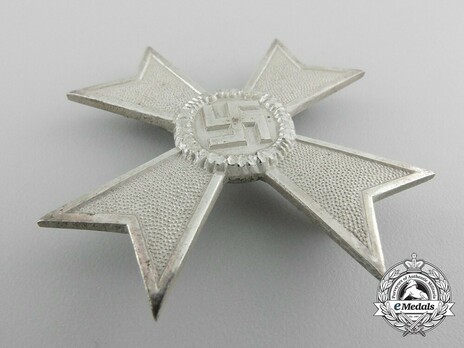 War Merit Cross I Class without Swords, by Steinhauer & Lück (tombac) Obverse