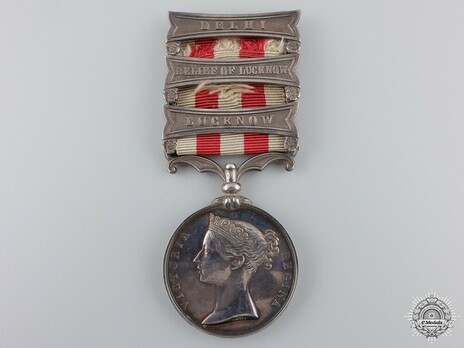 Silver Medal (with 3 clasps) Obverse