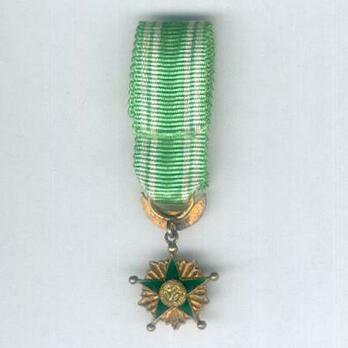 Miniature Officer (1910-) Reverse