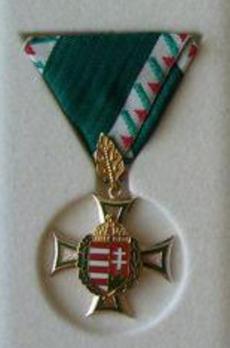 Defence Decoration, Gold Medal Obverse