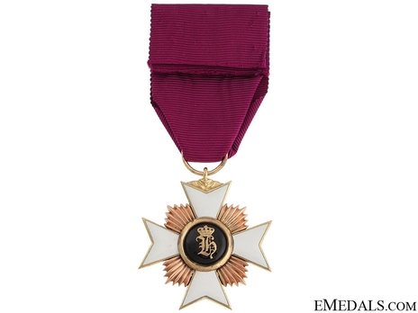 Princely Honour Cross, Civil Division, II Class Cross (in gold) Reverse