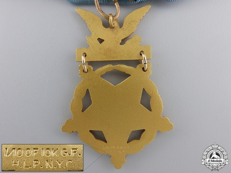 Decoration (with gold, 1963-) Reverse