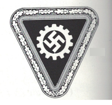 DAF 2nd Pattern Frauenamt Gau-Walterin Lapel Badge Obverse