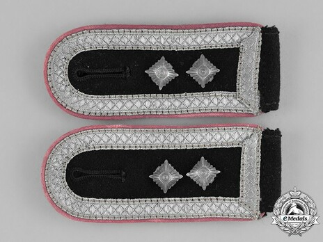 Waffen-SS Armoured/Anti-Tank Hauptscharführer Shoulder Boards Obverse