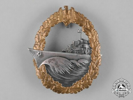 Destroyer War Badge, by C. Schwerin (in zinc) Obverse