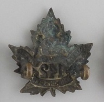 142nd Infantry Battalion Other Ranks Collar Badge Reverse