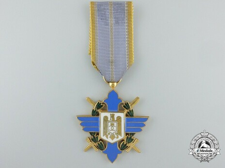 Order of Aeronautical Virtue, Type I, Civil Division, Officer's Cross Obverse