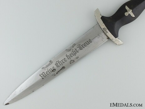 Allgemeine SS M33 RZM Marked Service Dagger (by Weyersberg, Kirschbaum & Cie) Obverse Blade Detail