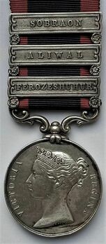 Silver Medal (for the Battle of Moodkee, with 3 clasps) Obverse