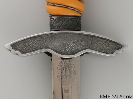 Luftwaffe Paul Weyersberg-made 2nd pattern Dagger Reverse Crossguard Detail