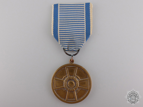 Cross of Merit of Physical Education and Sports, Gold Medal Obverse