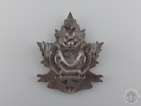 8th Stationary Hospital Other Ranks Cap Badge Reverse