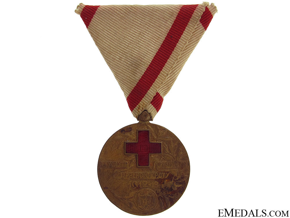 Red cross medal 5197a4ed786f02