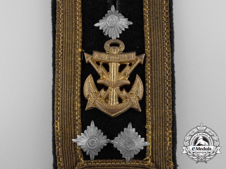 Kriegsmarine Aircraft Warning Stabsoberfeldwebel Shoulder Boards Obverse