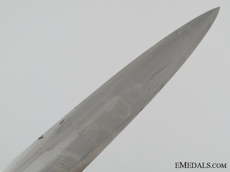 Allgemeine SS M33 RZM Marked Service Dagger (by Robert Klaas) Blade Tip Detail