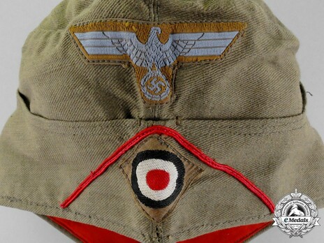 German Army Tropical Artillery & Ordnance Field Cap M35 Insignia Detail