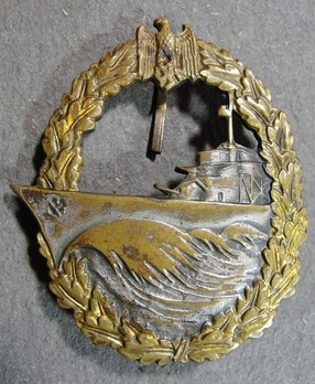 Destroyer War Badge, by Steinhauer & Lück Obverse