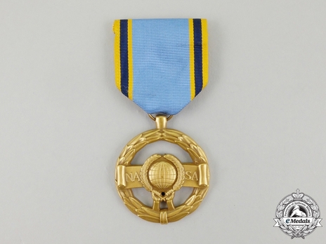 NASA Exceptional Service Medal Obverse