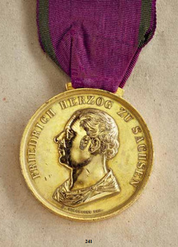 Saxe-Altenburg House Order Medals of Merit, Type I, in Gold Obverse